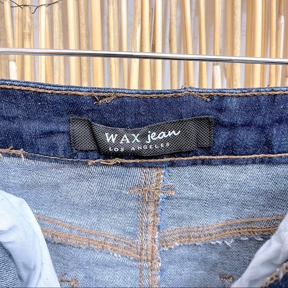NWOT Wax Jean Distressed Mini Denim Skirt Size Small - Picture 4 of 6